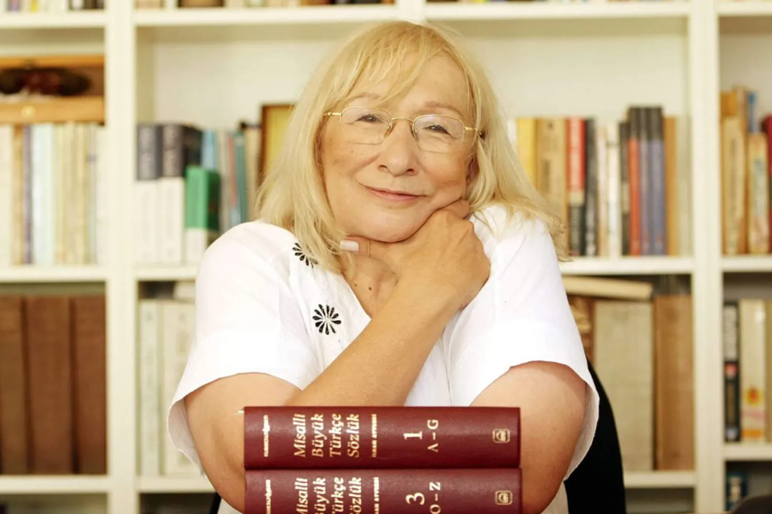 Alev Alatlı